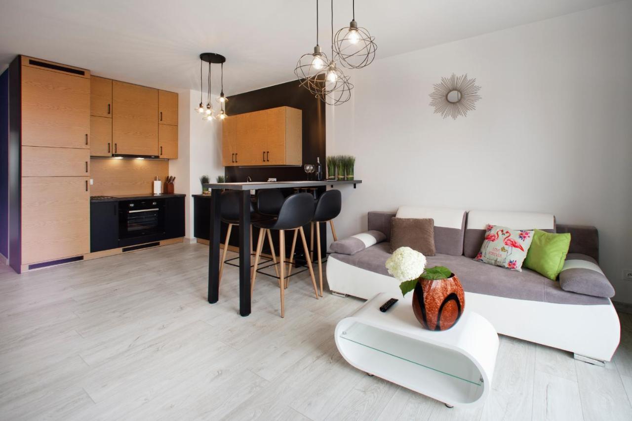Cybernetyki 6B Serviced Accommodation Warsawa Bagian luar foto