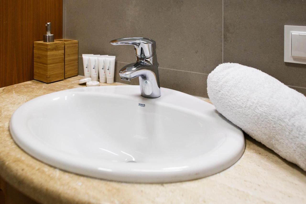 Cybernetyki 6B Serviced Accommodation Warsawa Bagian luar foto